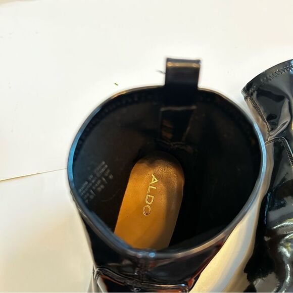 NWOT Aldo Black Ankle Booties with Glossy Finish - Picture 5 of 8
